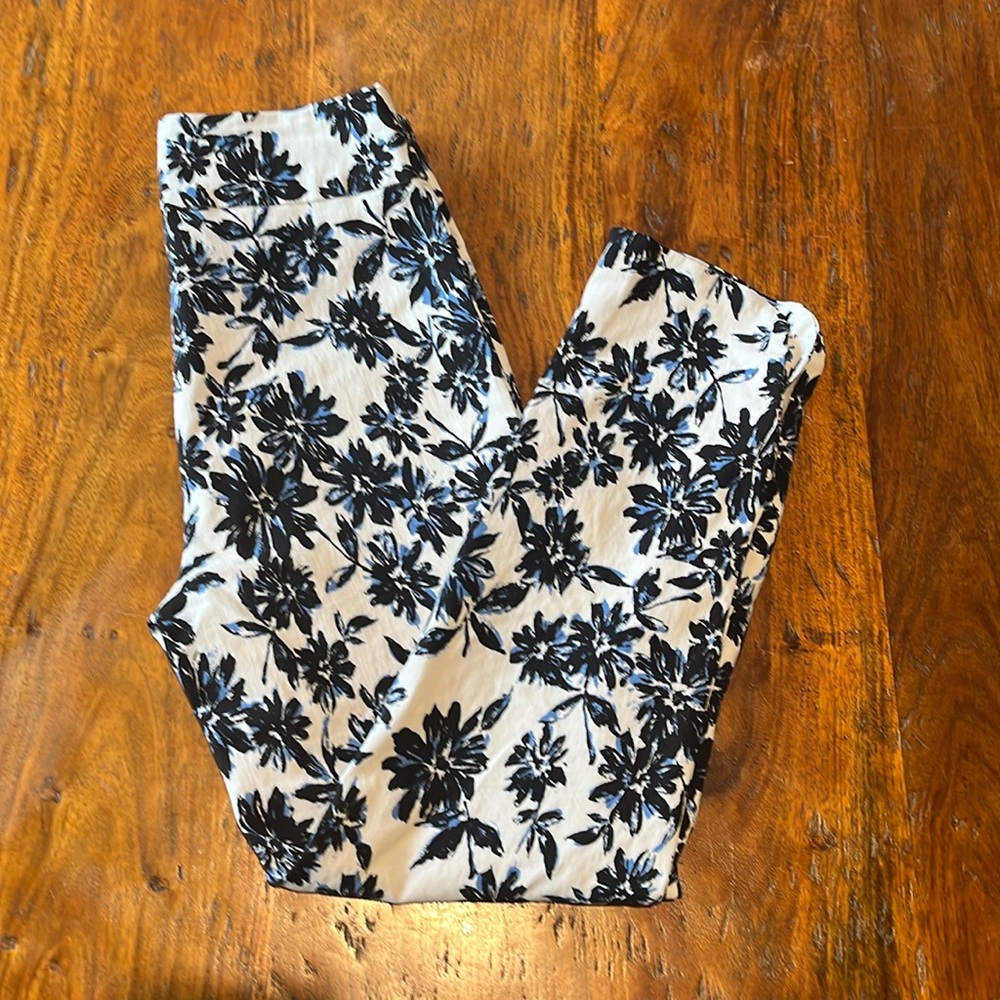 Frank Lyman Pants -Size 4